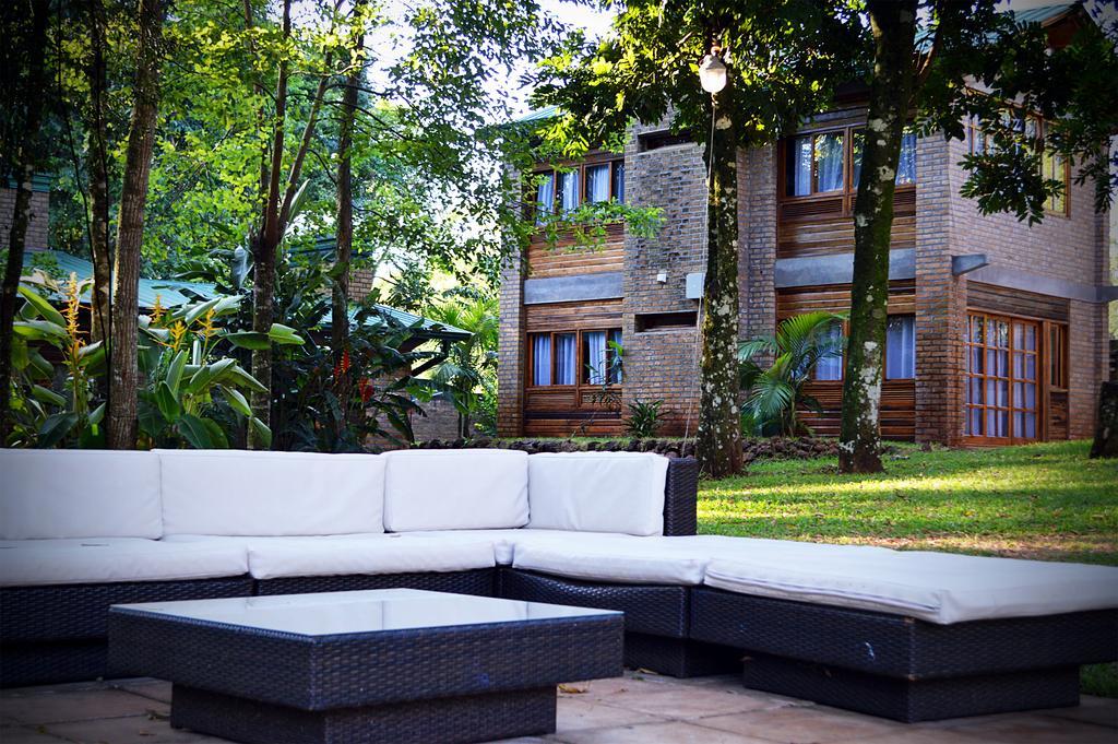 Cabanas Las Termas Villa โอเบรา ภายนอก รูปภาพ